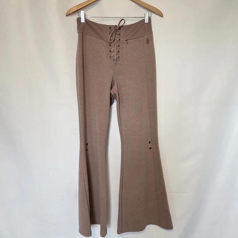 Free People Fp Movement Downhill Flared Sweatpants Moonlight Mauve Medium - Picture 3 of 14